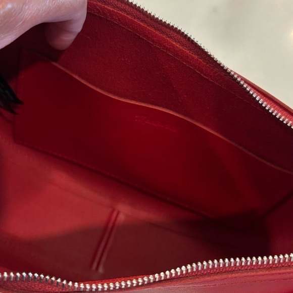 Madewell Essential Sling Crescent Leather Bag - Red - Picture 5 of 6